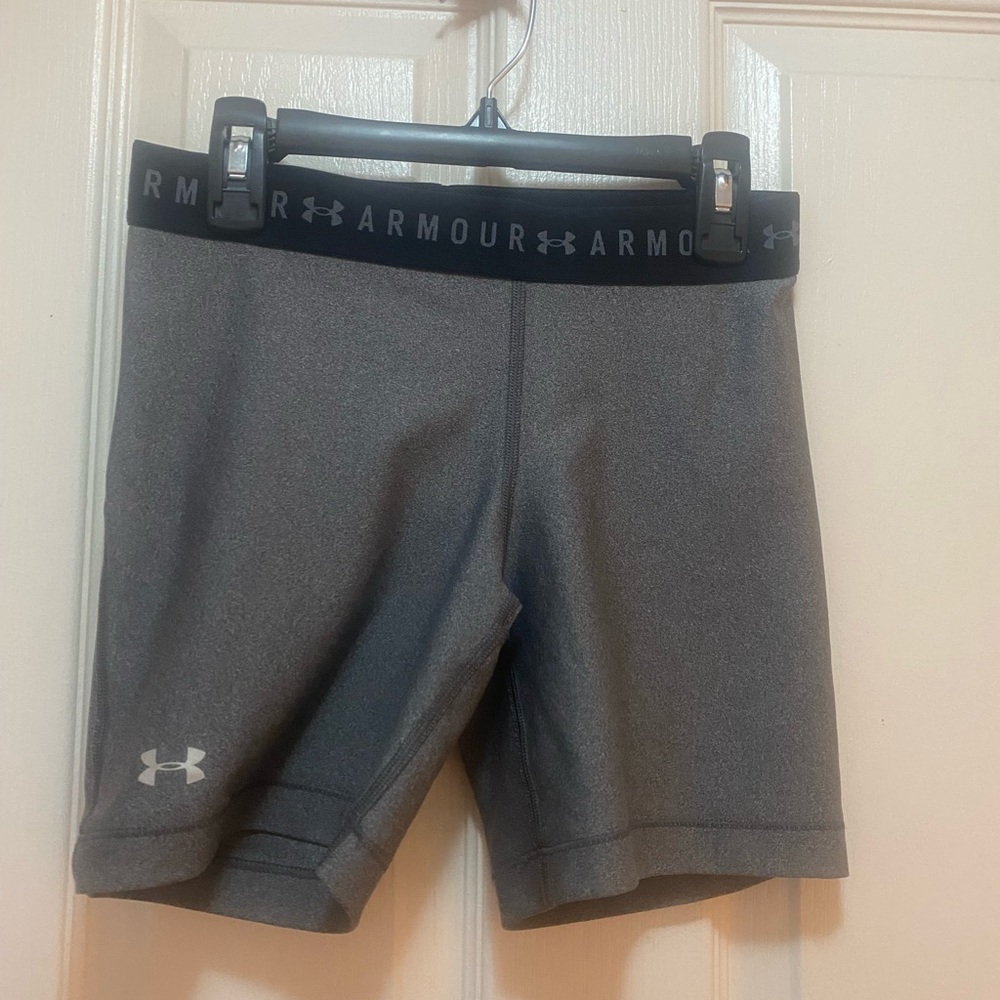 Under Armour compression shorts gray